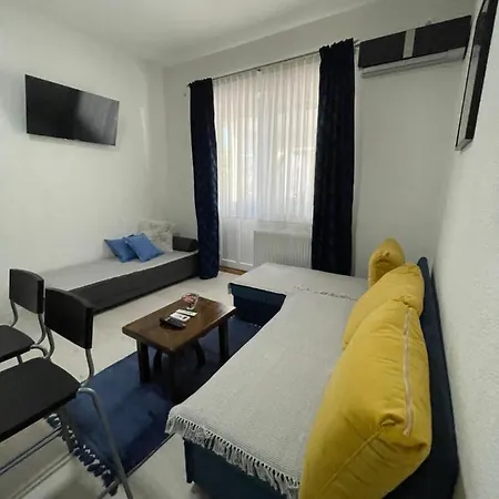 Guest House Mylan Licko Petrovo Selo Exterior photo