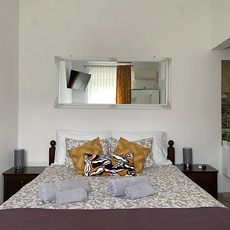 Guest House Mylan Licko Petrovo Selo Exterior photo