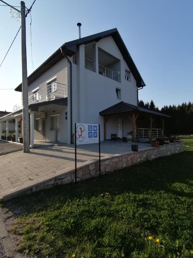 Mylan Apartament *
